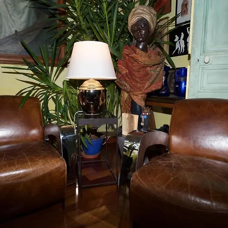 D'hôtes Le Regent Alojamento de Acomodação e Pequeno-almoço Hyères